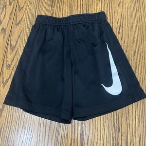 Boys Nike black shorts size 6. Used in great condition.